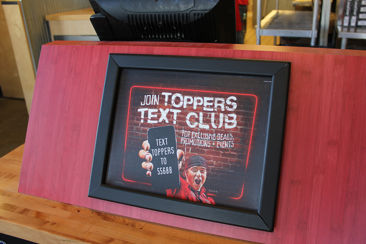 Toppers-Pizza-Checkout-Display2