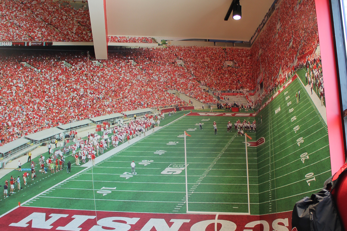 UW-Bookstore-Scoreboard-Display-Wallpaper4